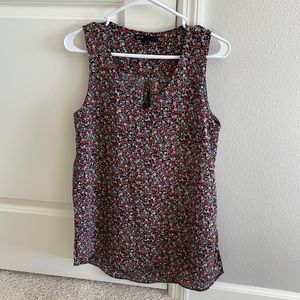Floral shell from Gibson, size small